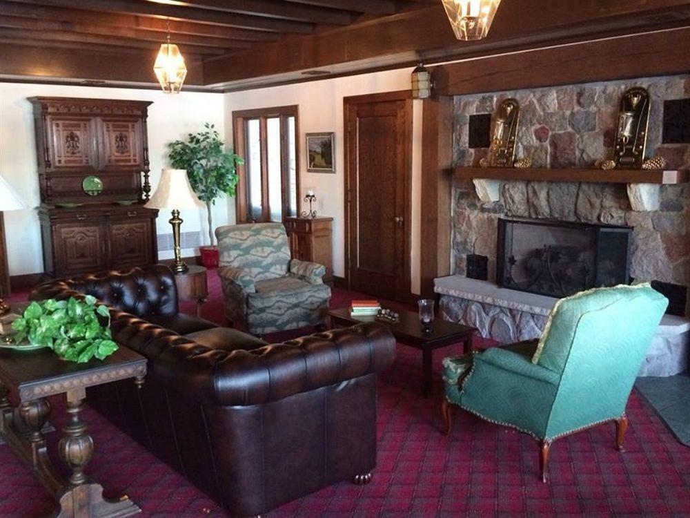 Maxwelton Braes Lodge & Golf Course Baileys Harbor Exterior photo