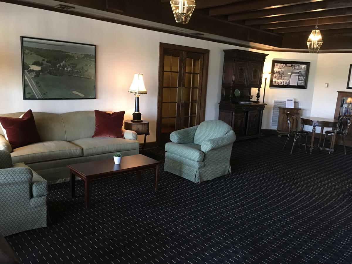 Maxwelton Braes Lodge & Golf Course Baileys Harbor Exterior photo