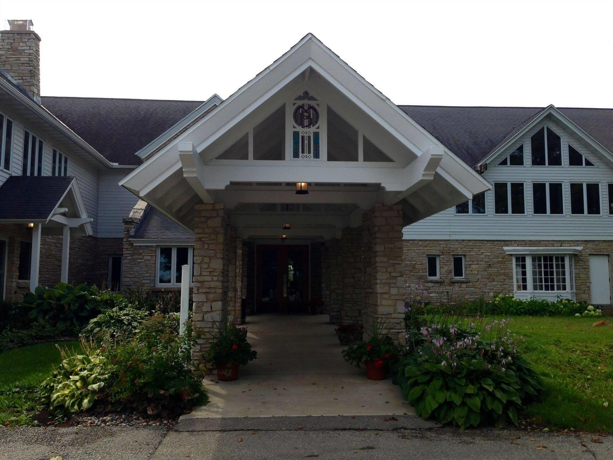 Maxwelton Braes Lodge & Golf Course Baileys Harbor Exterior photo
